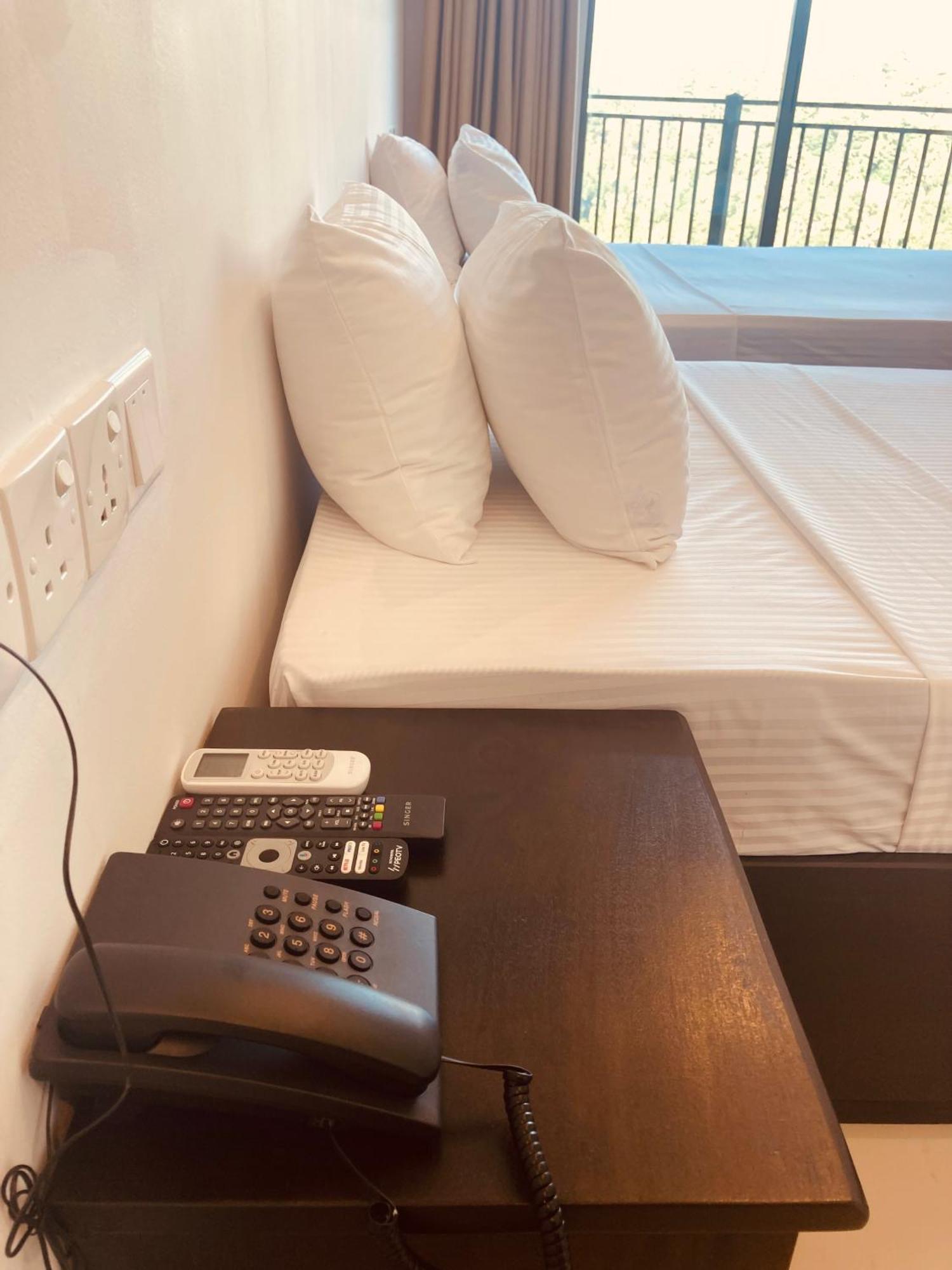 Riverbank Resort Gampola Dış mekan fotoğraf